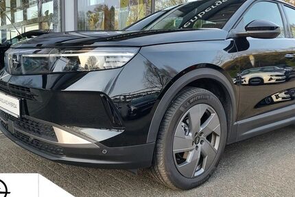 Opel Grandland (X) 8.216 km 28.300 &euro; Düsseldorf 40625