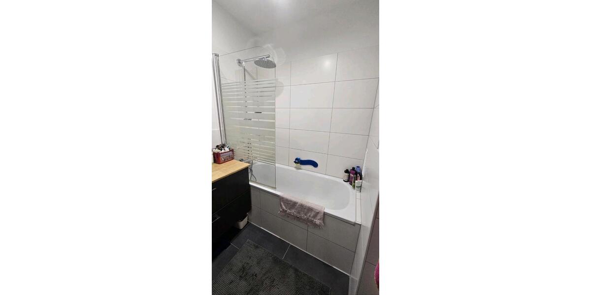 Etagenwohnung Leverkusen Bergisch Neukirchen - 3 Zimmer, 72 m&sup2;, 250.000&euro; | Angebot:25901029