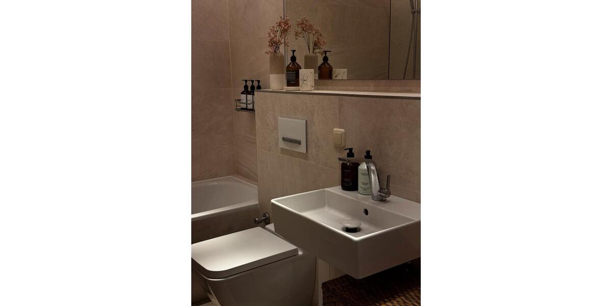 Etagenwohnung Köln Mülheim - 3 Zimmer, 86 m&sup2;, 1.800&euro; | Angebot:25992989