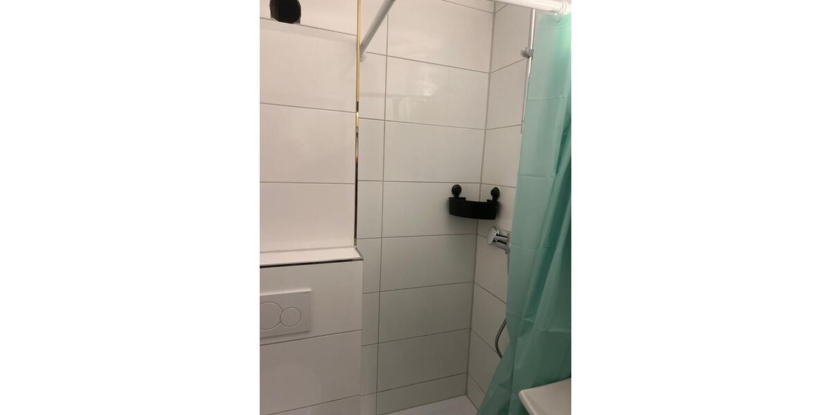 Etagenwohnung Köln Rodenkirchen - 1.5 Zimmer, 27 m&sup2;, 690&euro; | Angebot:23744615