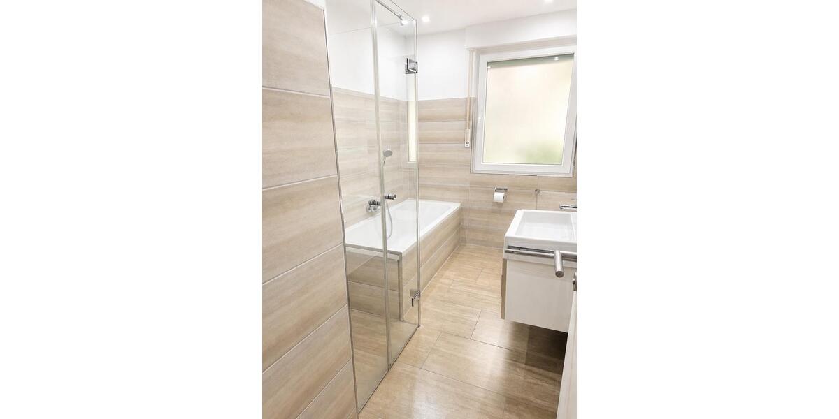 Erdgeschoßwohnung Solingen Burg - 3 Zimmer, 98 m&sup2;, 1.560&euro; | Angebot:26625144