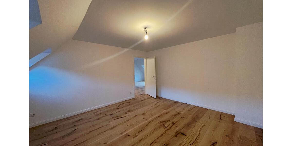 Etagenwohnung Düsseldorf Niederkassel - 2 Zimmer, 66 m&sup2;, 1.300&euro; | Angebot:24002364
