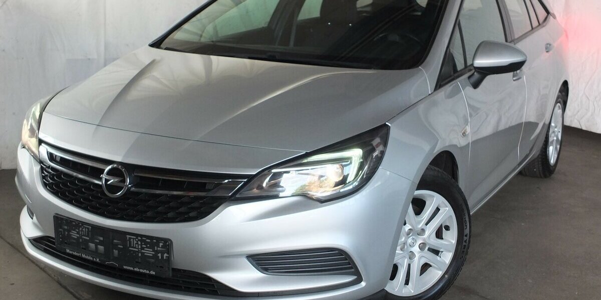 Opel Astra EDITION NAVI KLIMA TEMPOMAT BLUETOOTH 99.125 km 8.908 &euro; Köln 50858