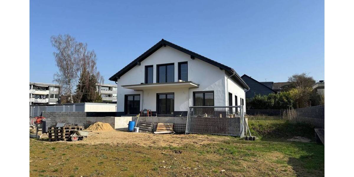 Mehrfamilienhaus, Wohnhaus Leichlingen - 8 Zimmer, 304 m&sup2;, 1.980.000&euro; | Angebot:26716503