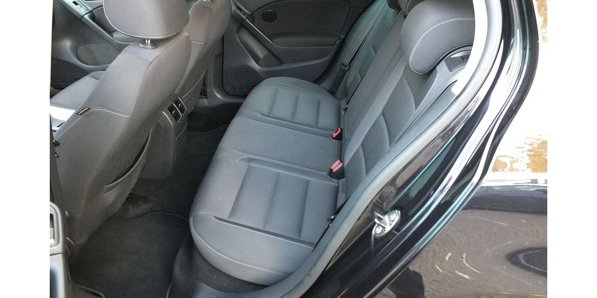 VW Golf 1.6TDi TEAM neuer ZAHNRIEMEN KLIMAAUTOMATIK 159.855 km 7.500 &euro; Köln 50858