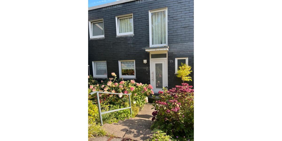 Reihenhaus Solingen Central - 4 Zimmer, 120 m&sup2;, 485.000&euro; | Angebot:26800166
