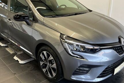 Renault Clio 4.900 km 18.480 &euro; Langenfeld 40764