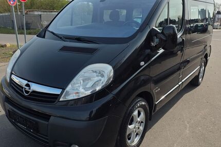 Opel Vivaro 175.000 km 12.800 &euro; Köln 51105