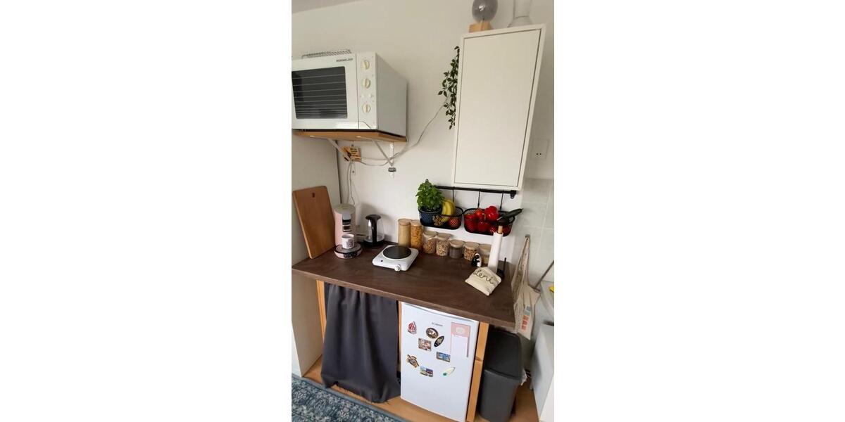 Dachgeschoßwohnung Köln Lindenthal - 1 Zimmer, 15 m&sup2;, 430&euro; | Angebot:26033837