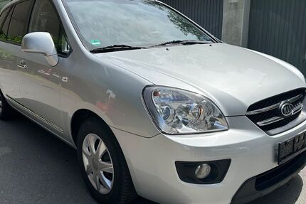 Kia Carens 125.419 km 4.299 &euro; Solingen 42651