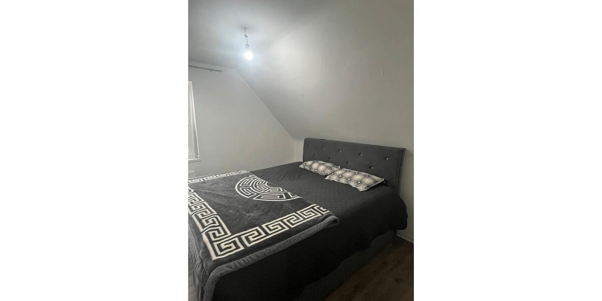 Dachgeschoßwohnung Heiligenhaus - 2 Zimmer, 44 m&sup2;, 600&euro; | Angebot:25545166