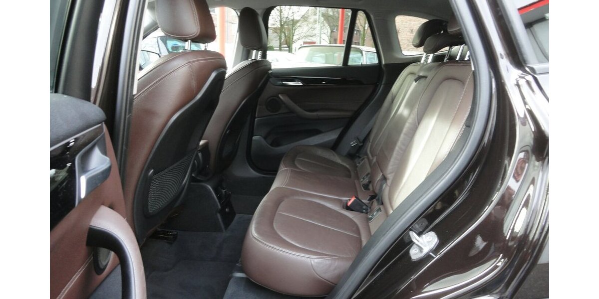 BMW X1 20 d xLine 4x4 Autom Navi Leder SHZ PDC LED 208.000 km 14.999 &euro; Neuss 41462