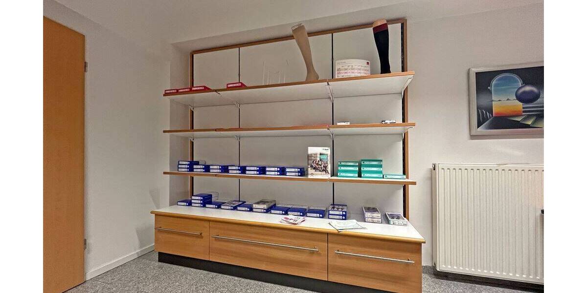 Gewerbeobjekt Grevenbroich Stadtmitte - 5 Zimmer, 1.700&euro; | Angebot:25695099