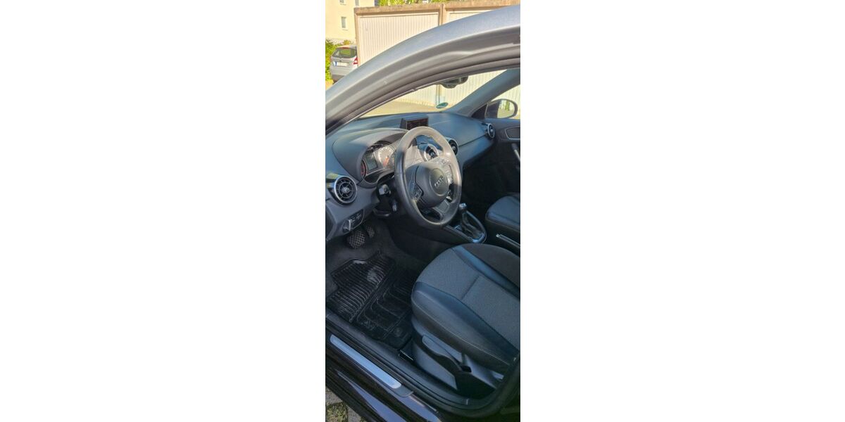 Audi A1 52.600 km 11.990 &euro; Leverkusen 51381