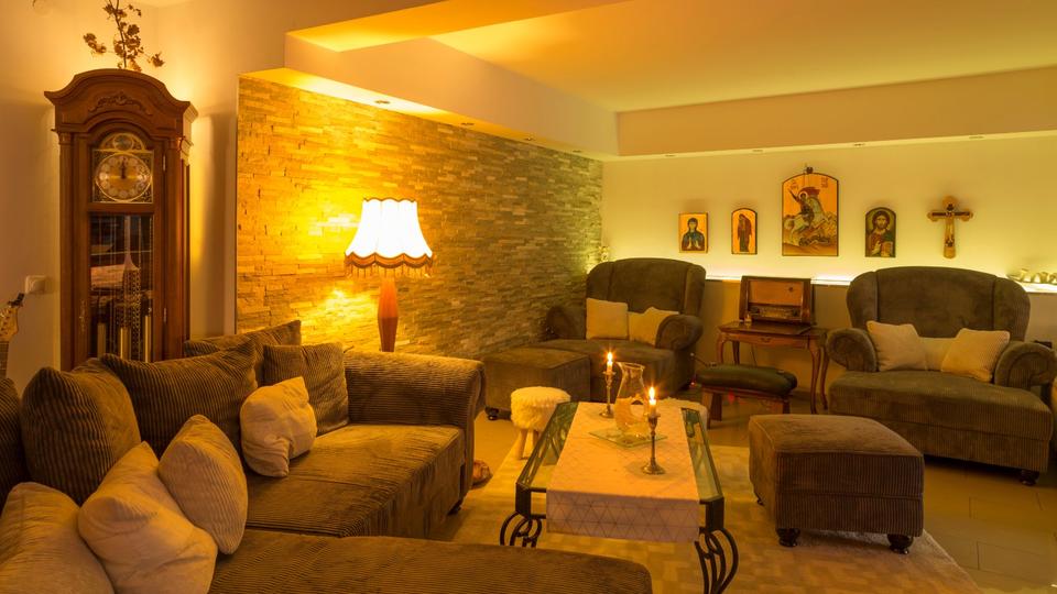 Reihenhaus Köln Mülheim - 8 Zimmer, 220 m&sup2;, 1.300.000&euro; | Angebot:26007696