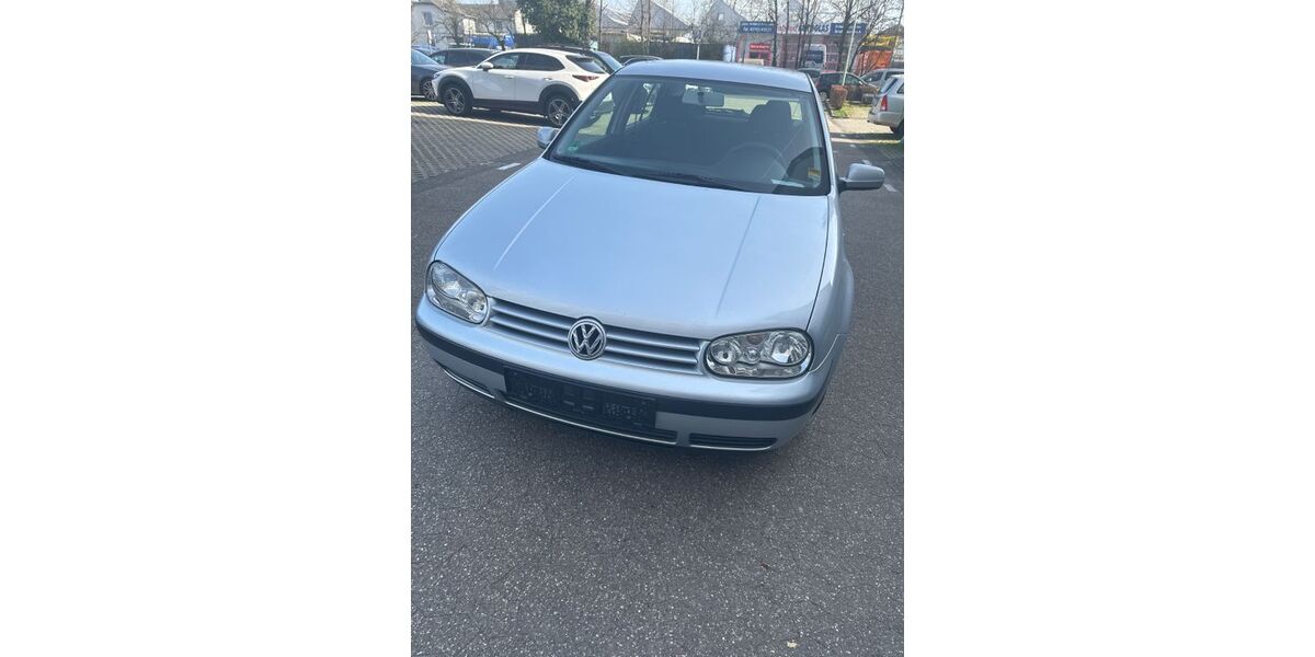 VW Golf 215.000 km 1.990 &euro; Ratingen 40880