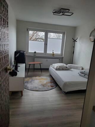 Etagenwohnung Köln Chorweiler - 1 Zimmer, 28 m&sup2;, 600&euro; | Angebot:26697863