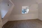 Dachgeschoßwohnung Köln Mülheim - 3 Zimmer, 62 m&sup2;, 375&euro; | Angebot:25162088