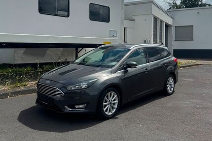 Ford Focus 117.000 km 7.990 &euro; Bergisch Gladbach 51469