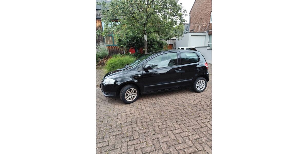 VW Fox 104.000 km 2.600 &euro; Hilden 40721