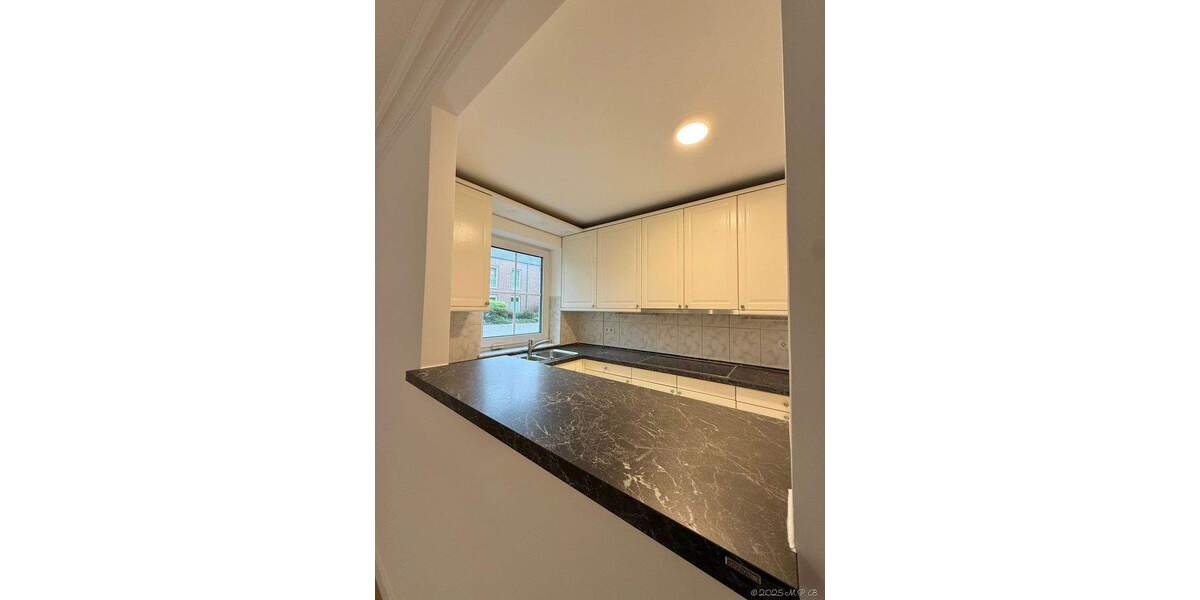 Doppelhaushälfte Düsseldorf Kaiserswerth - 8 Zimmer, 213 m&sup2;, 1.680.000&euro; | Angebot:25728281