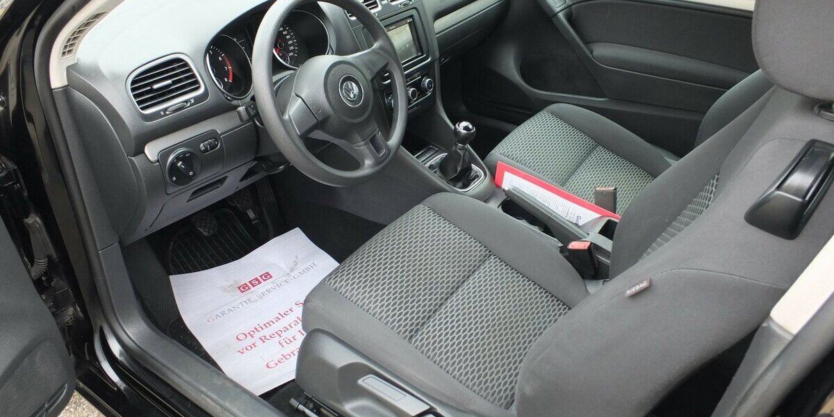 VW Golf 1.4i TRENDLINE KLIMAANLAGE SPORT-LMF SHZ 132.895 km 6.298 &euro; Köln 50858