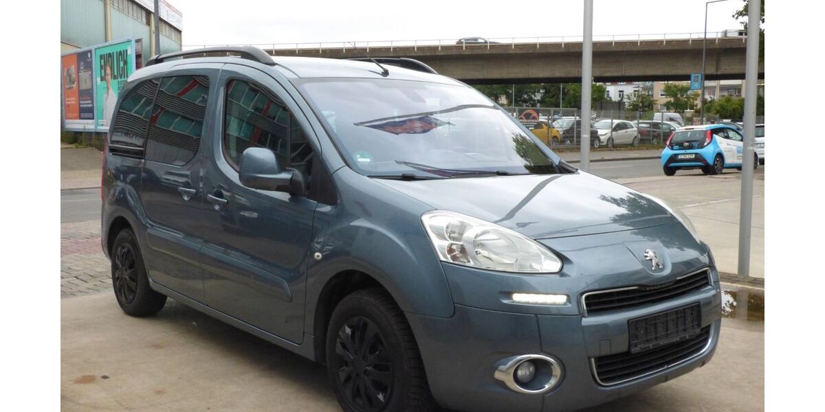 Peugeot Partner 157.000 km 6.900 &euro; Köln 51105