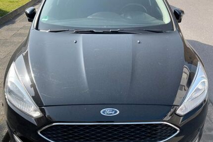 Ford Focus 143.100 km 8.800 &euro; Langenfeld 40764