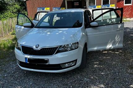 Skoda Rapid 109.350 km 6.900 &euro; Düsseldorf 40231