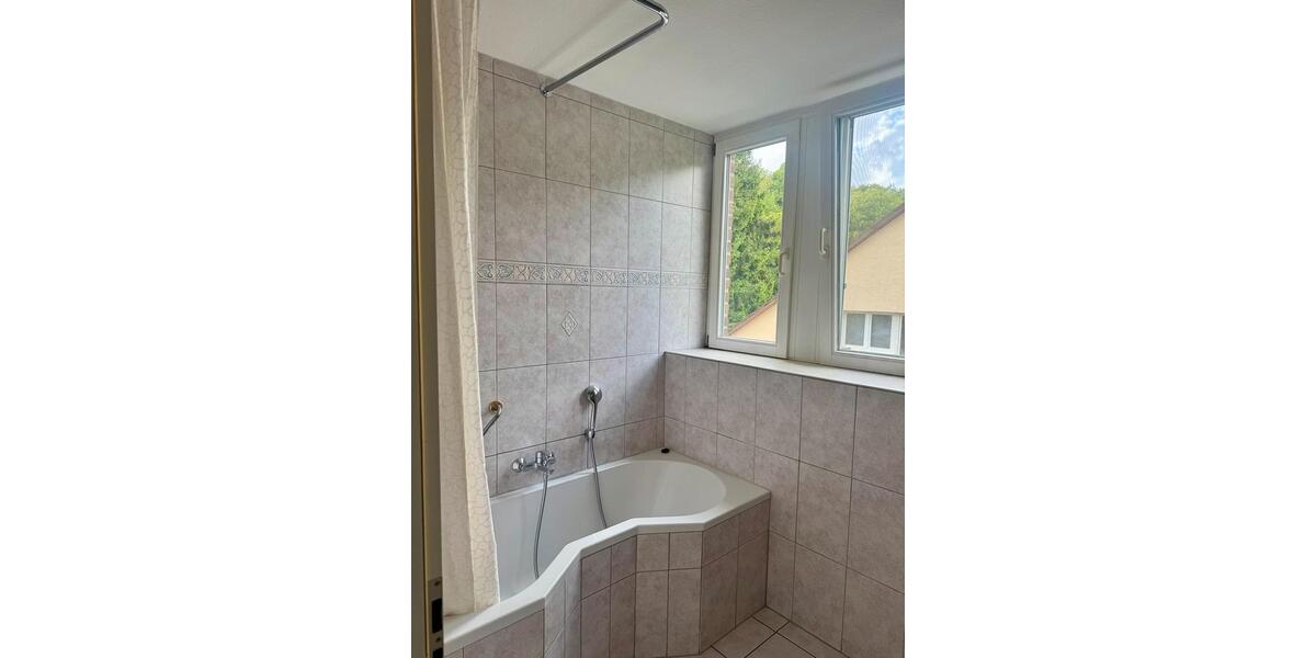 Etagenwohnung Erkrath - 2 Zimmer, 75 m&sup2;, 1.025&euro; | Angebot:26699635