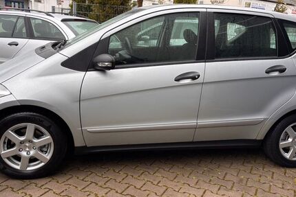 Mercedes-Benz A 150 124.500 km 2.980 &euro; Bergisch Gladbach 51469
