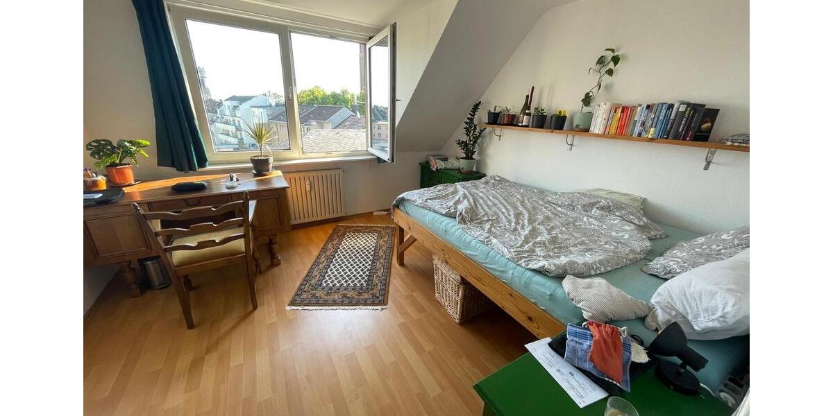 Dachgeschoßwohnung Köln Mülheim - 3 Zimmer, 57 m&sup2;, 885&euro; | Angebot:25995533
