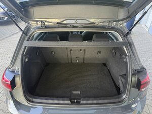 VW GOLF VIII 2.0 TDI Active +Ambiente+CarPlay+Navi+ 71.775 km 21.444 &euro; Meerbusch 40667