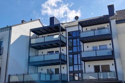 Wohnung Langenfeld (Rheinland) - 2 Zimmer, 67 m&sup2;, 930&euro; | Angebot:25842757