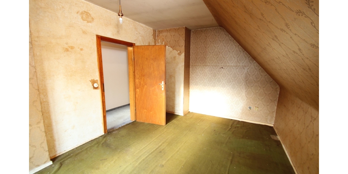 Mit 3D: Ein- bis Zweifamilienhaus in Köln-Wahnheide mit zusätzlichem Grundstück! - Einfamilienhaus Köln Porz | Angebot:22652085