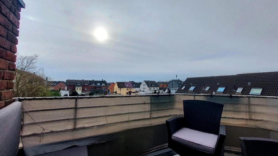 Dachgeschoßwohnung Ratingen Tiefenbroich - 3 Zimmer, 55 m&sup2;, 930&euro; | Angebot:26023005