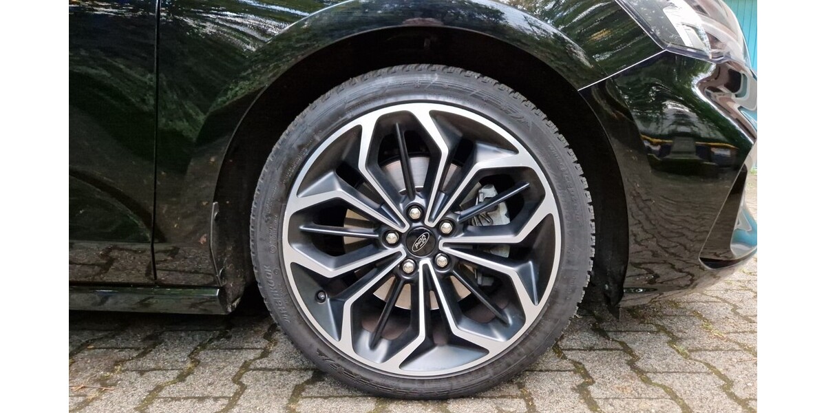 Ford Focus 65.987 km 18.000 &euro; Köln 50667