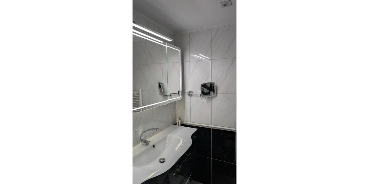 Erdgeschoßwohnung Bergisch Gladbach Frankenforst - 2 Zimmer, 61 m&sup2;, 220.000&euro; | Angebot:26111948