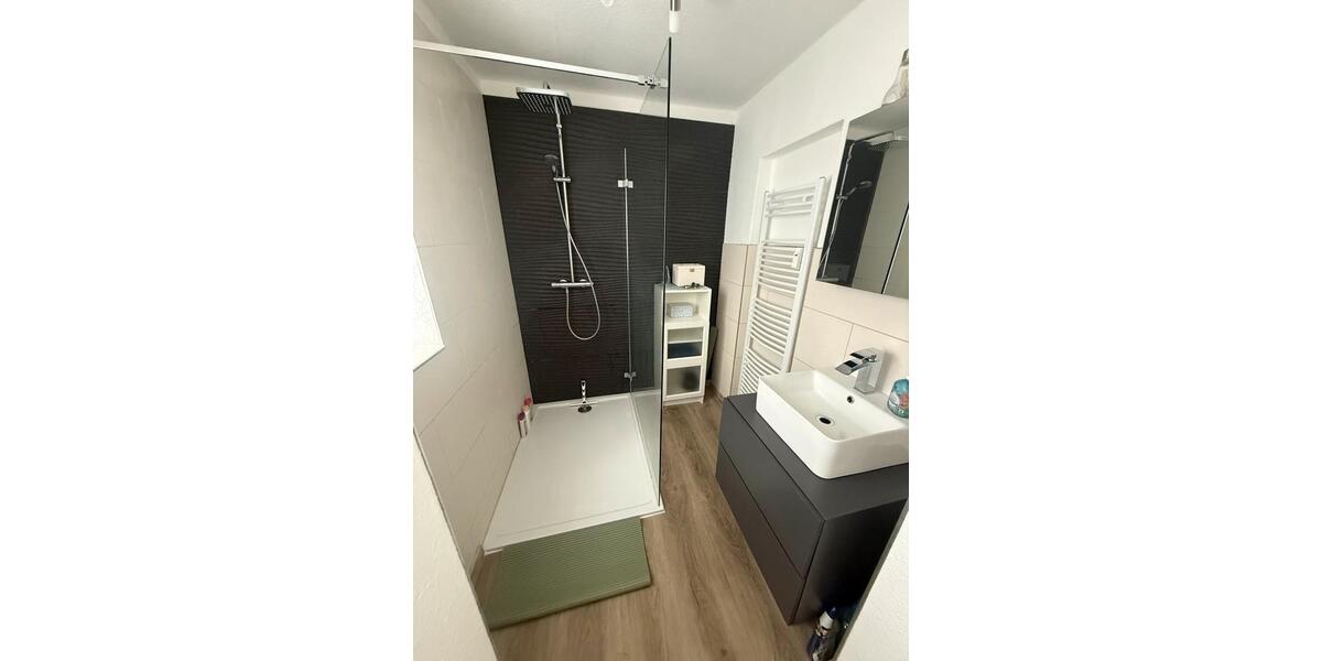 Dachgeschoßwohnung Neuss Allerheiligen - 3 Zimmer, 79 m&sup2;, 285.000&euro; | Angebot:26691729