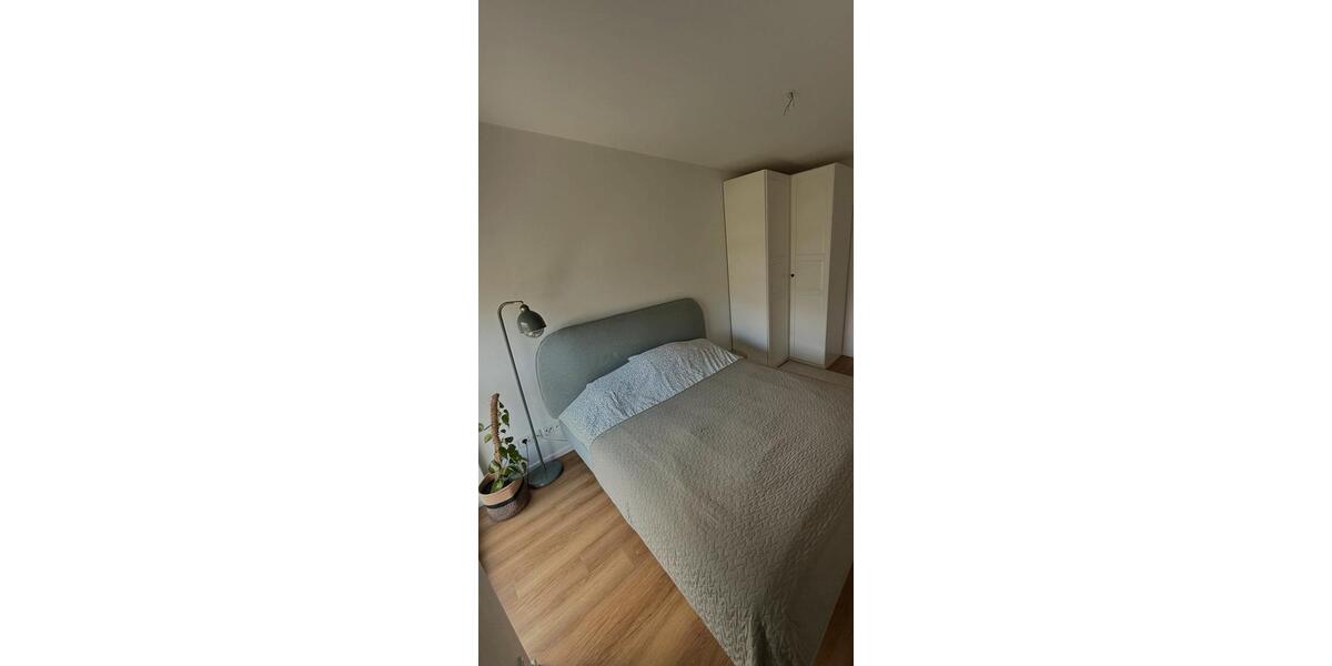 Etagenwohnung Bergisch Gladbach - 3 Zimmer, 82 m&sup2;, 1.184&euro; | Angebot:25417346