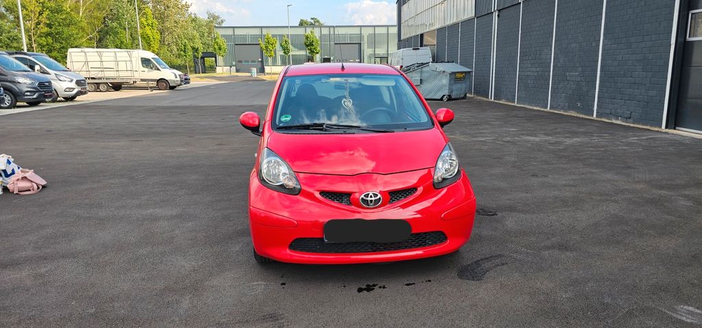 Toyota Aygo (X) 160.000 km 2.000 &euro; Hilden 40724