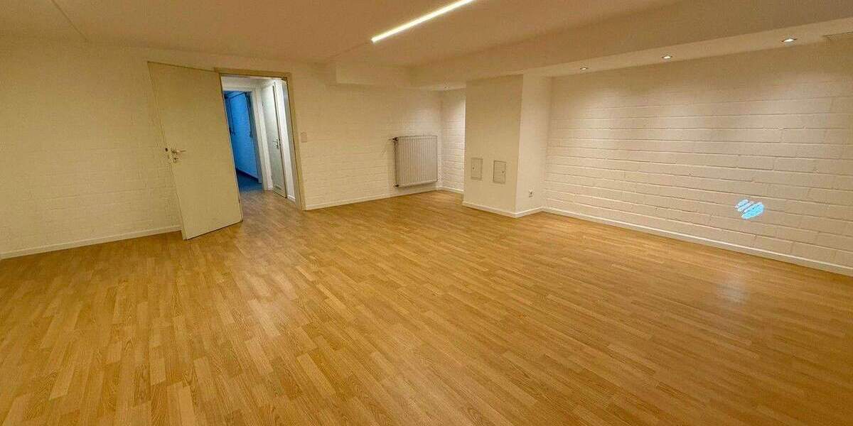 Doppelhaushälfte Düsseldorf Kaiserswerth - 8 Zimmer, 213 m&sup2;, 1.680.000&euro; | Angebot:25728281