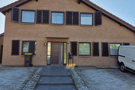 Haus Kerpen - 7 Zimmer, 201 m&sup2;, 2.200&euro; | Angebot:26268363
