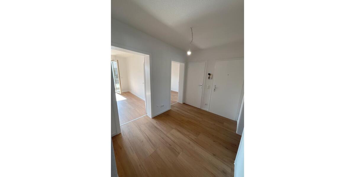 Etagenwohnung Neuss Augustinusviertel - 1 Zimmer, 77 m&sup2;, 889&euro; | Angebot:25854645