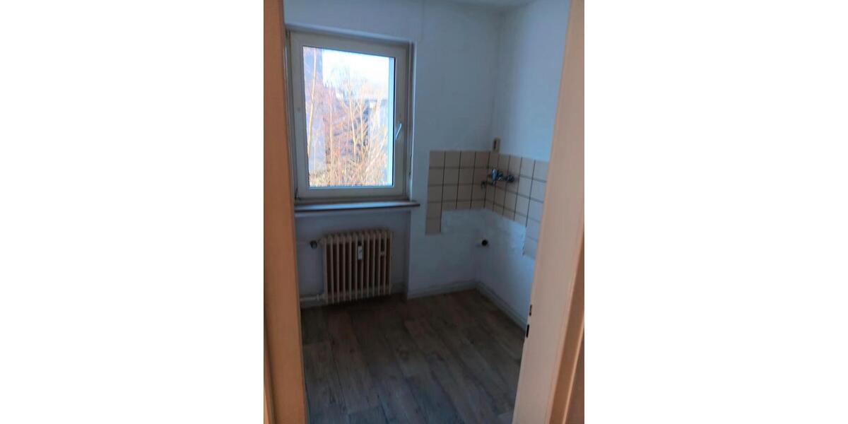 Dachgeschoßwohnung Remscheid - 3 Zimmer, 57 m&sup2;, 400&euro; | Angebot:26028930