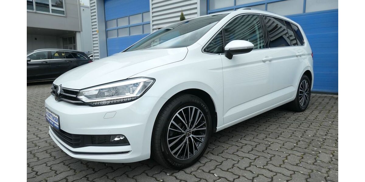 VW Touran 115.519 km 22.850 &euro; Monheim 40789