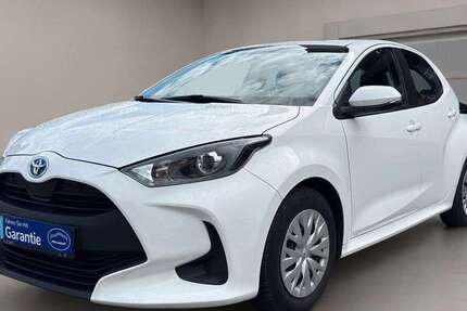 Toyota Yaris 104.987 km 14.990 &euro; Düsseldorf 40235