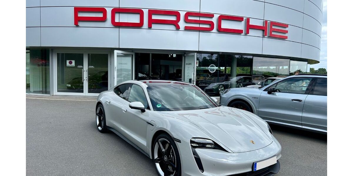 Porsche Taycan 23.000 km 74.900 &euro; BERGISCH GLADBACH 51469