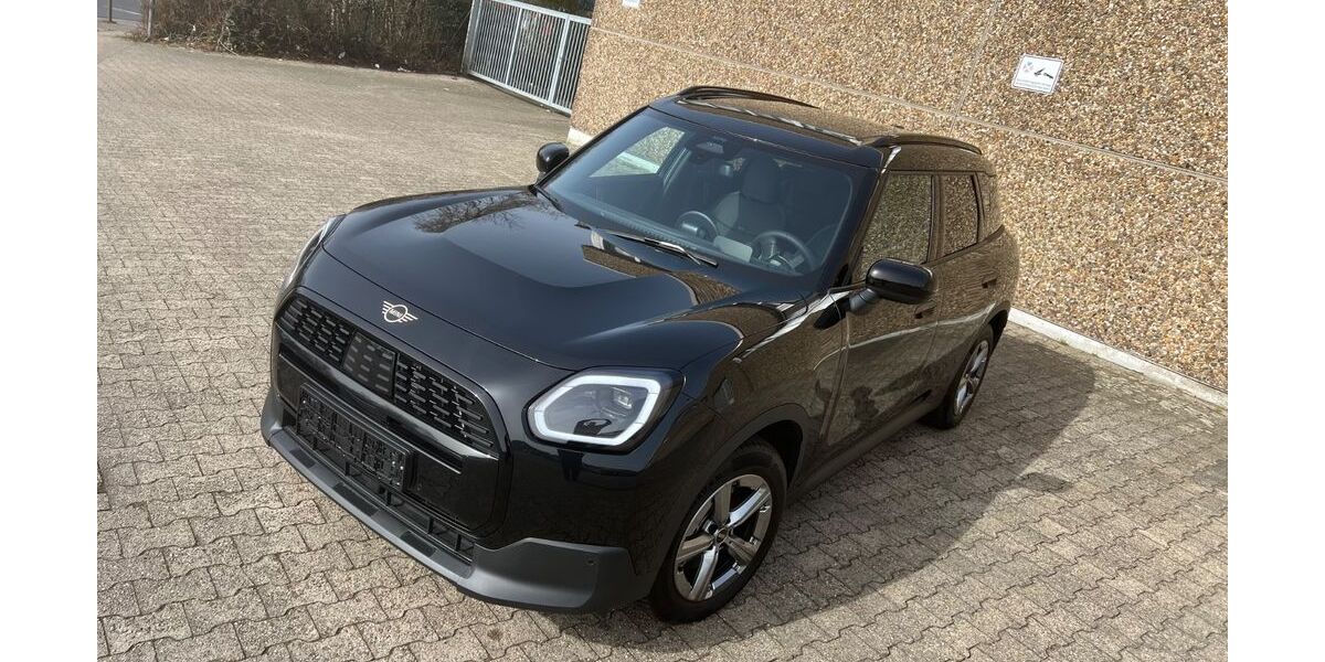 Mini Countryman C (Cooper) 2.500 km 34.690 &euro; Düsseldorf 40223