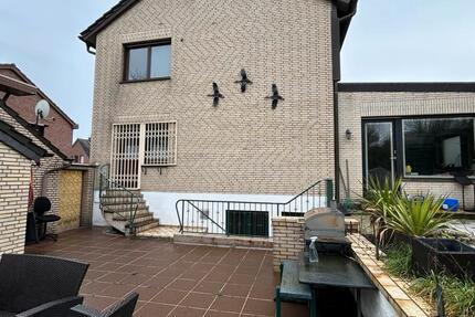 Haus Bedburg - 3 Zimmer, 124 m&sup2;, 390.000&euro; | Angebot:25932239